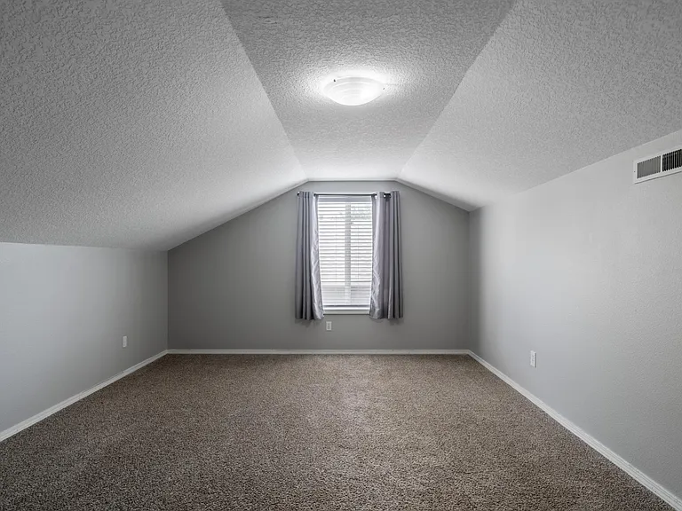 3639 NW 32nd Ave — Photo 18