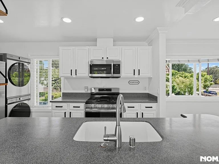 22811 Malaga Way — Photo 1