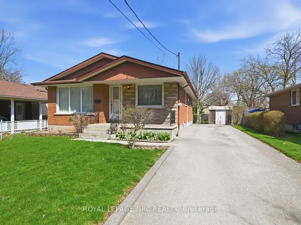 50 Leaside Dr, Saint Catharines, ON L2M 4G5