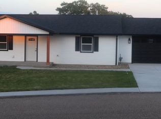 308 Union St, Norway, IA 52318