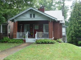 2088 Mc Kinley Rd NW, Atlanta, GA 30318