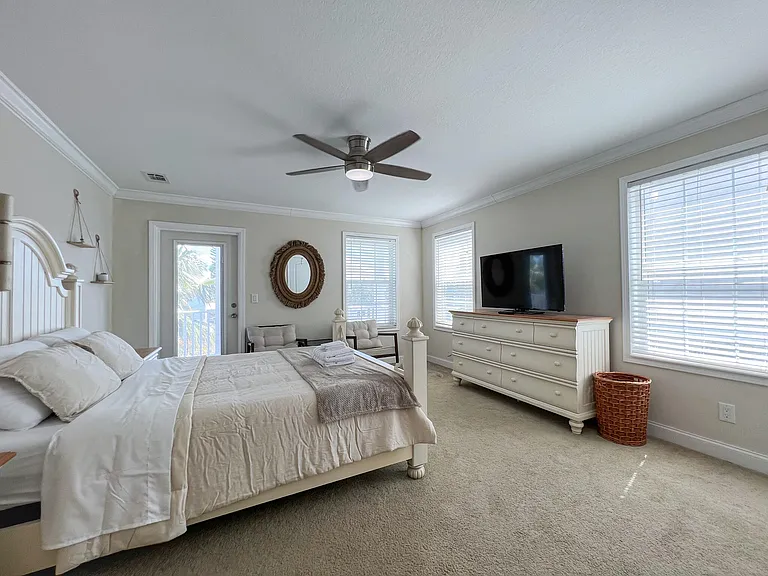 37 Palm Dr — Photo 11