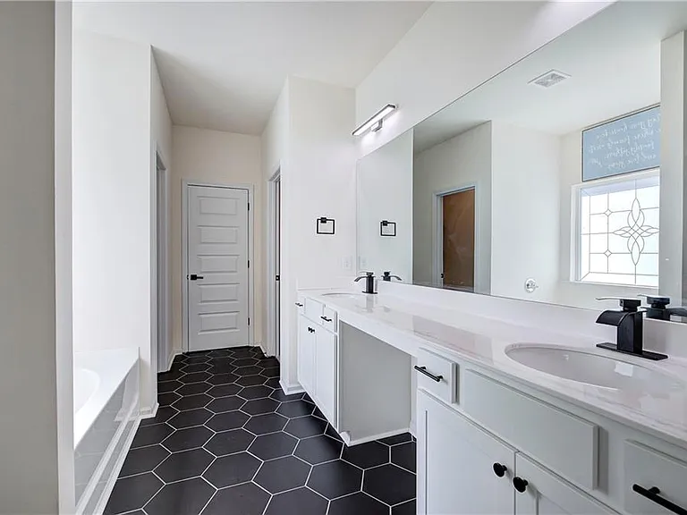 10 Eagle Dr NW — Photo 26