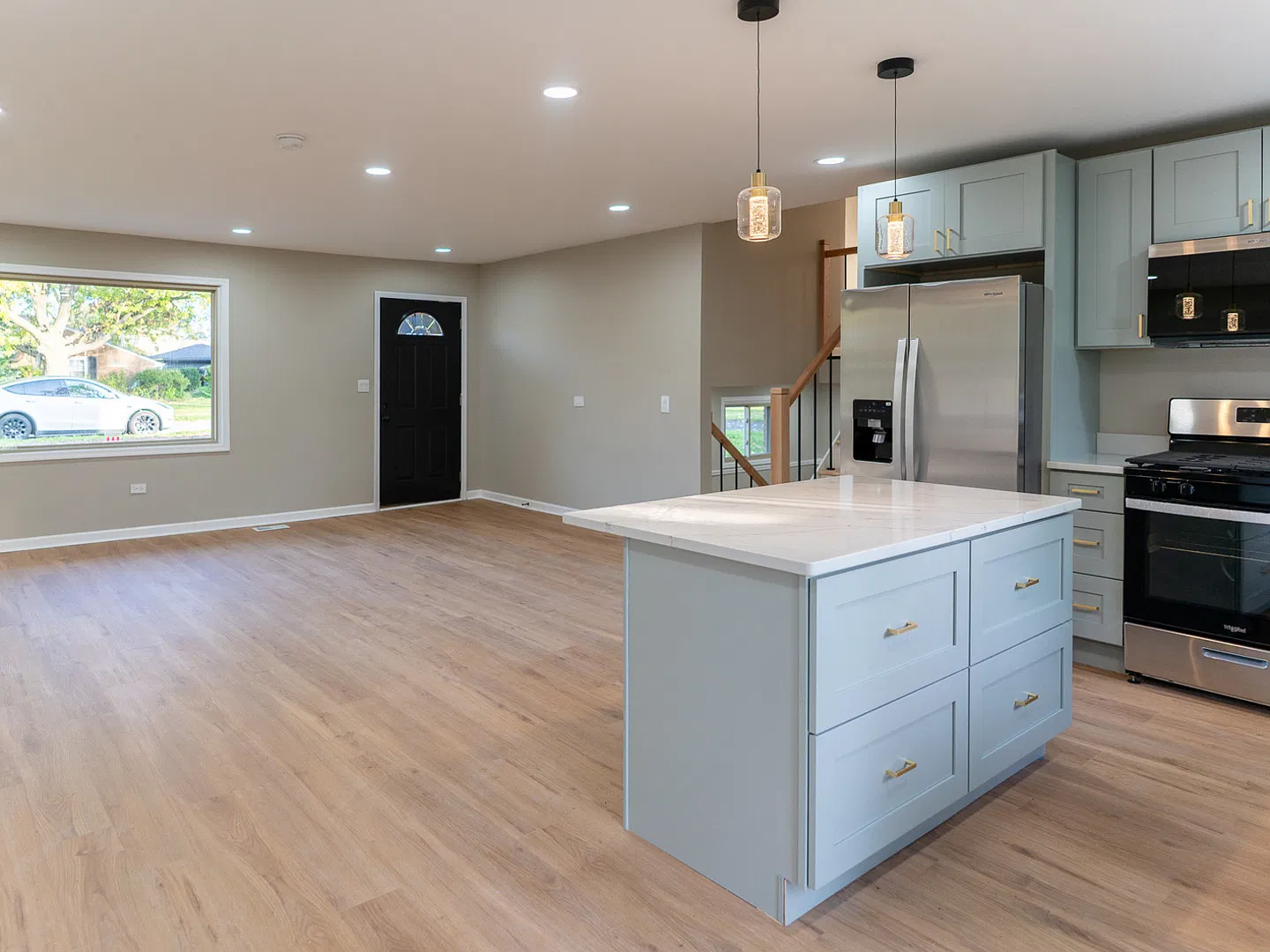 4 bed, 1550 sqft, $3,300 — Photo 4
