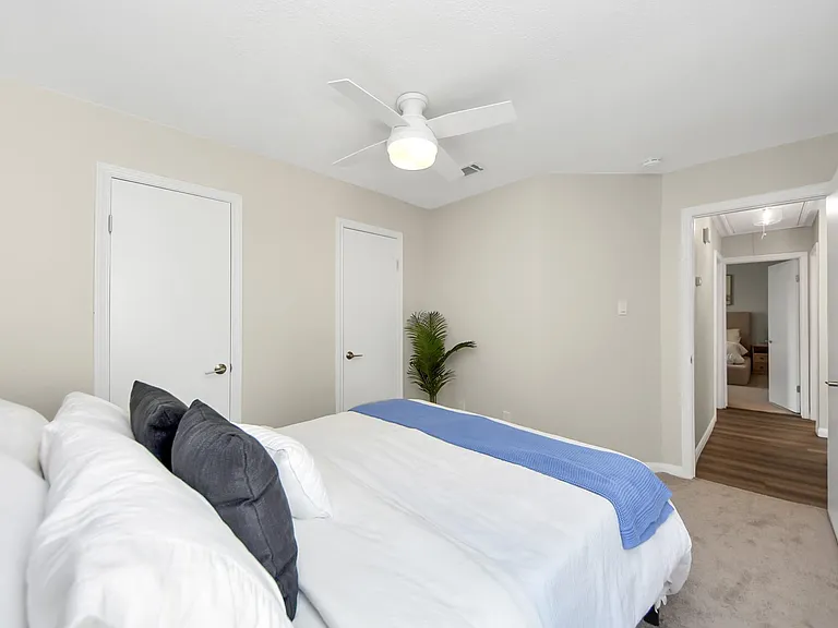 18019 Autumn Hills Dr — Photo 20
