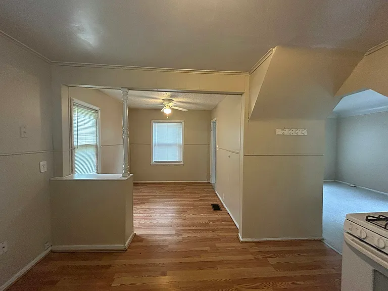 6160 McGuire St — Photo 9