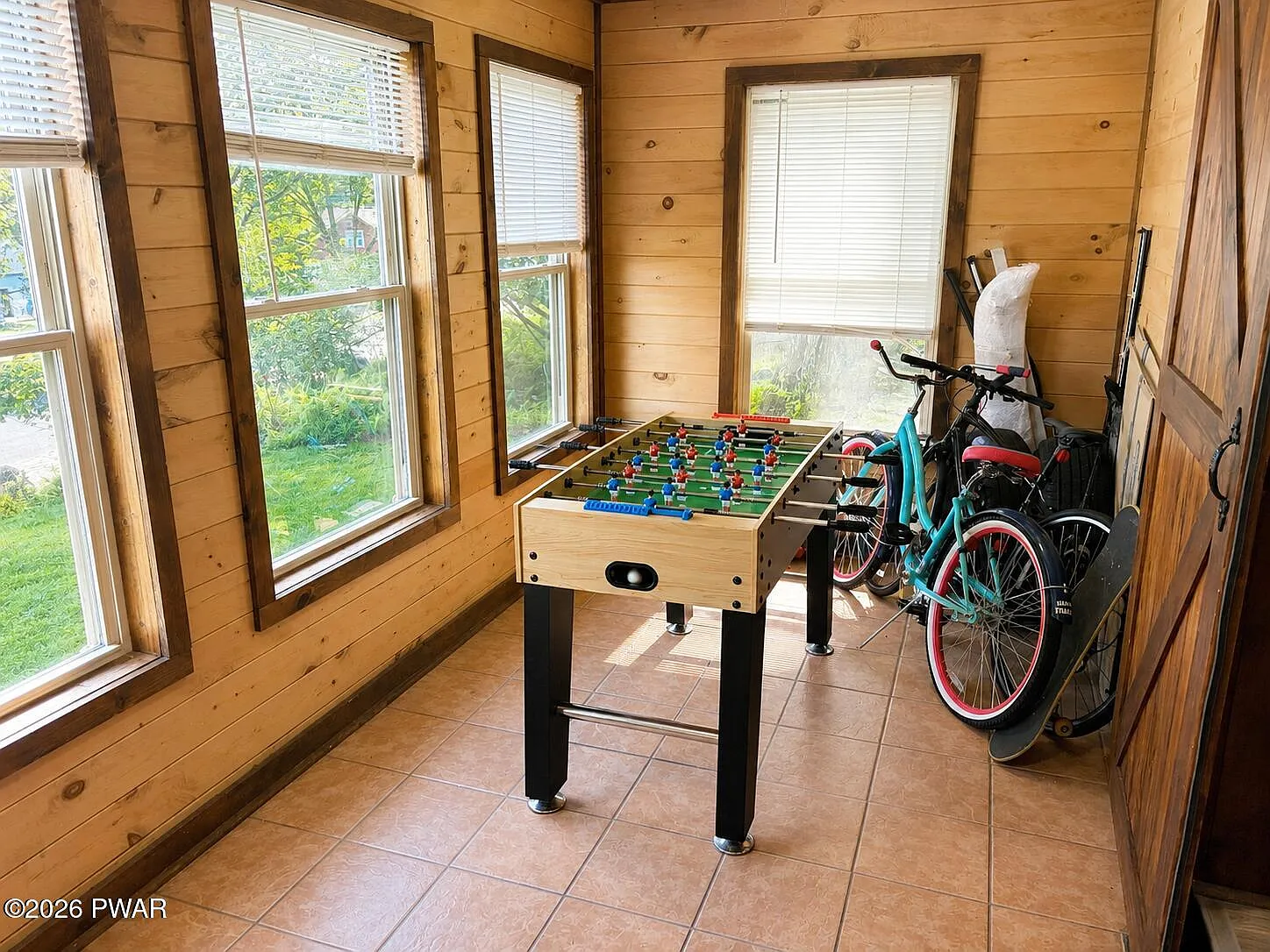 3 bed, 1760 sqft, $2,300 — Photo 4