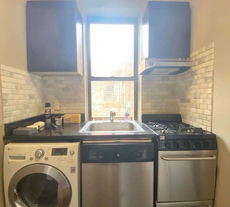 1st image of 1229 1st Ave #25B