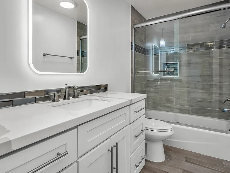 1432 Saltair Ave — Photo 44