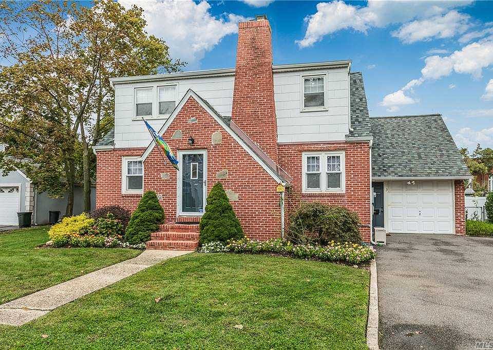 1st image of 3 Roman Ln