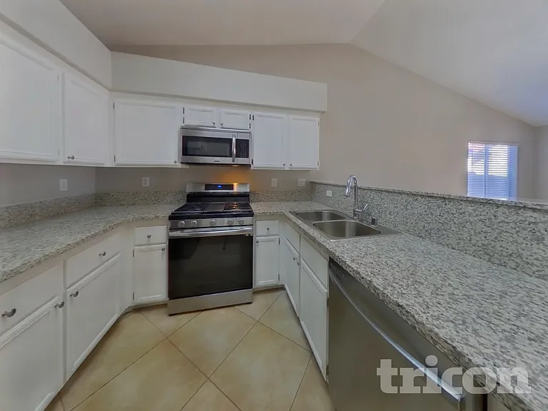 748 Triple Crown St — Photo 4