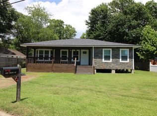 207 Baker Dr, Tomball, TX 77375