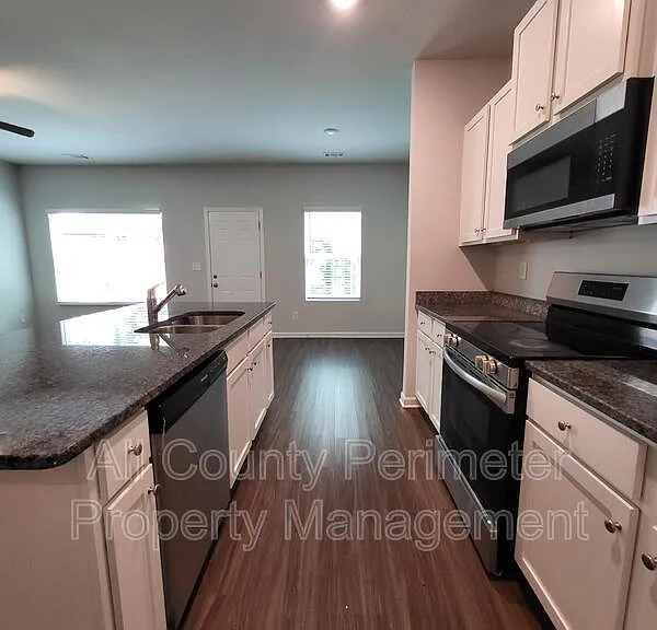 134 Brexley Dr — Photo 3