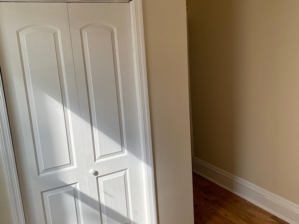 1st image of 168 Berkshire Pl Floor 1