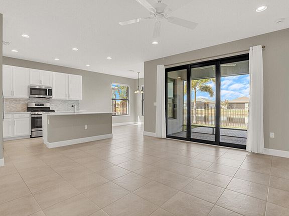 5th image of 11935 SW Backshore Drive