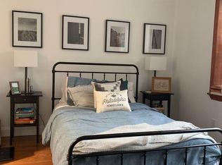 260 S 10th St APT 2F, Philadelphia, PA 19107