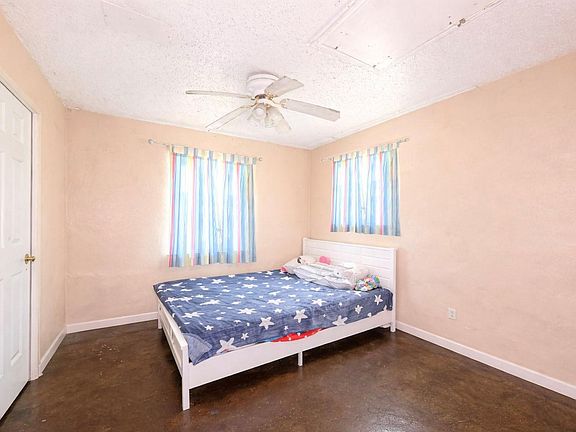 5th image of 14452 Half Circle St