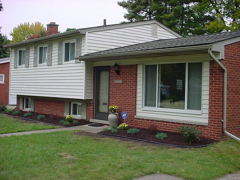 1st image of 22355 Tredwell Ave