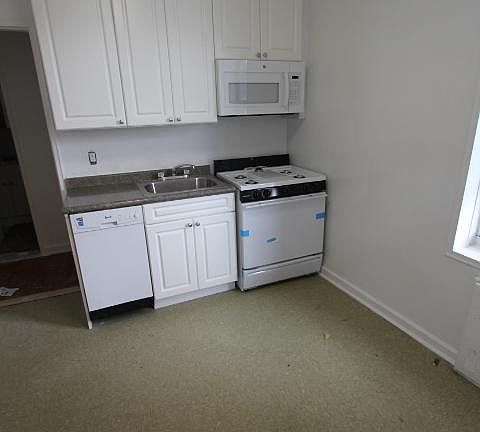 4th image of 5115 Van Kleeck St APT 5H