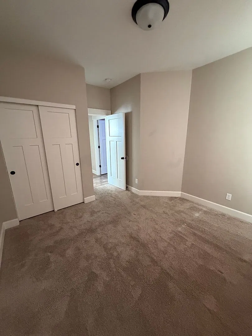 3-Bedroom 2-Bath House — Photo 4
