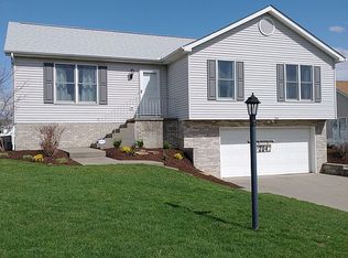 204 Lawrence Ct, Gibsonia, PA 15044