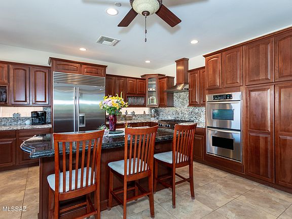 2nd image of 8681 N Ironwood Reserve Way