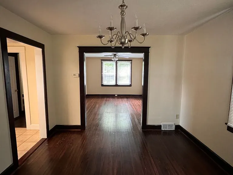 208 Pennsylvania Ave — Photo 18