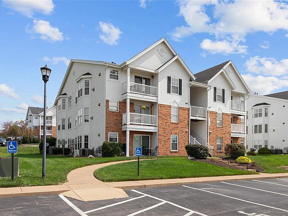 2nd image of 1217 Woodland Point Dr APT K