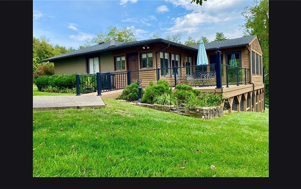 1st image of 18 Margo Ln