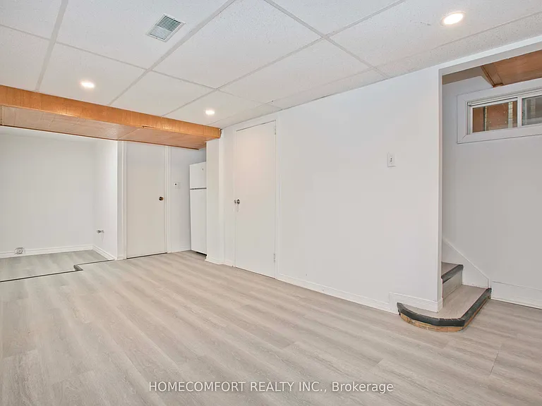 247 Parkview Ave — Photo 26
