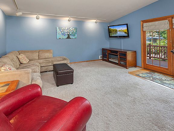 3rd image of 33617 SE 47th St