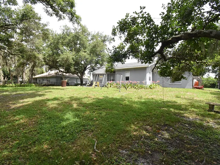 4854 Lark Dr — Photo 11