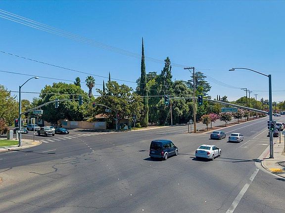 2nd image of 800 N Olive Ave