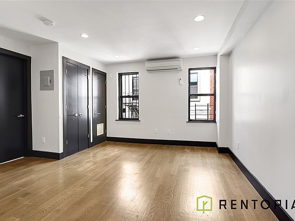 5th image of 202 Scholes St #2L