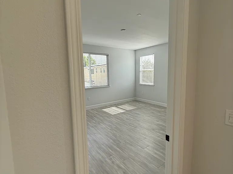 1600 Ranch Ln — Photo 15
