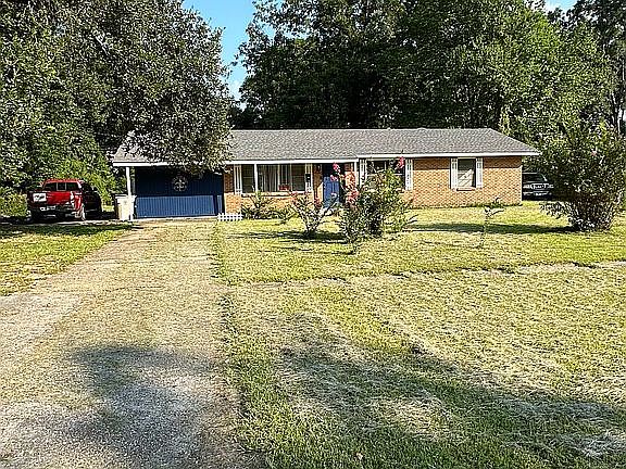 2nd image of 2562 N Day Dr