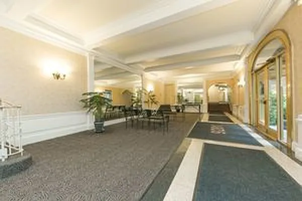 Sold by REMAX Elite | media 4