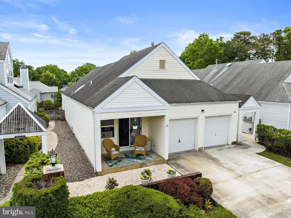 141 Longwood Dr, Manahawkin, NJ 08050