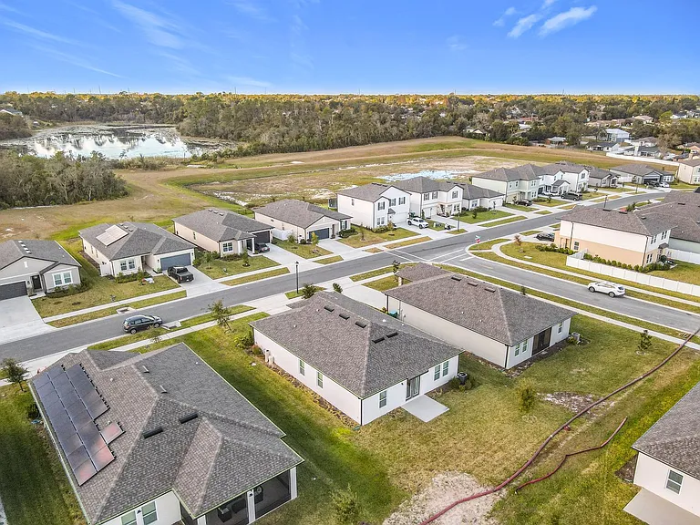 1317 Sterling Pointe Dr — Photo 32