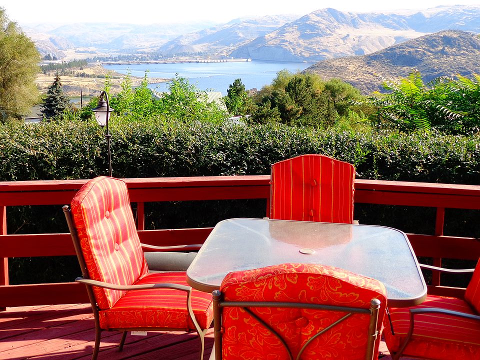 213 Roosevelt Dr, Grand Coulee, WA 99133 Zillow