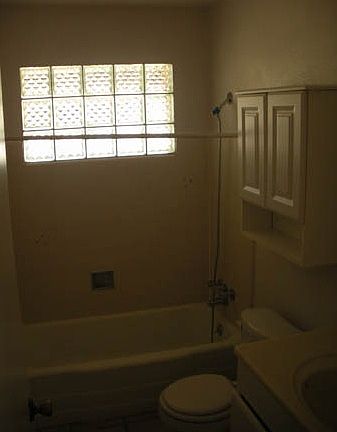3rd image of 1137 E Las Palmaritas Dr