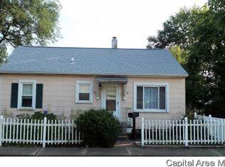 104 W Snyder St, Abingdon, IL 61410