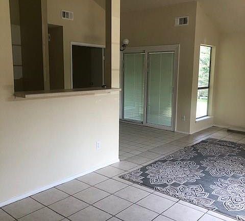4th image of 11025 Crinkleawn Dr