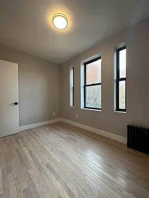 Rented by Peter R. Hungerford, LREB | media 26