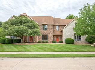 2173 Saint Andrews Cir, Bettendorf, IA
