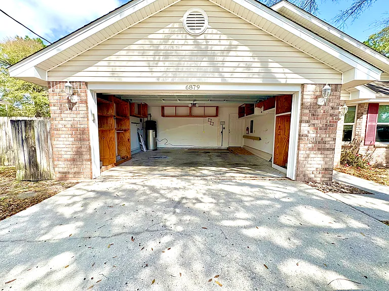 6879 Cedar Ridge Cir — Photo 2
