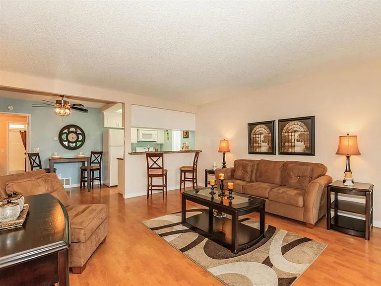 Briarwood Apartments — Photo 46