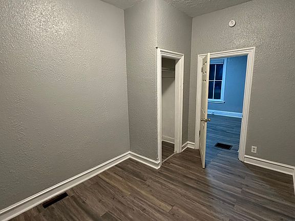 5th image of 1375 Edgerton St
