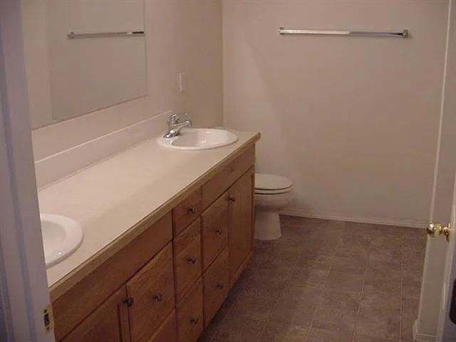 551 W Idaho Ave — Photo 10