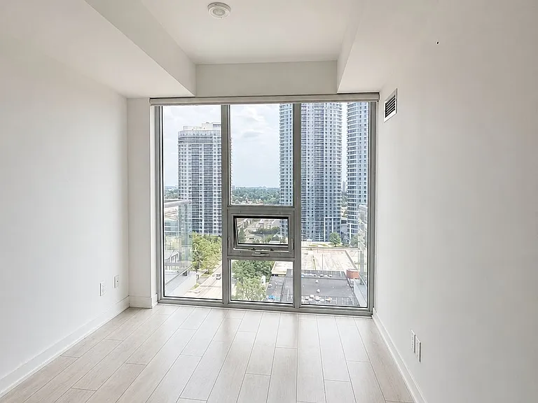 2033 Kennedy Rd #1607 — Photo 9